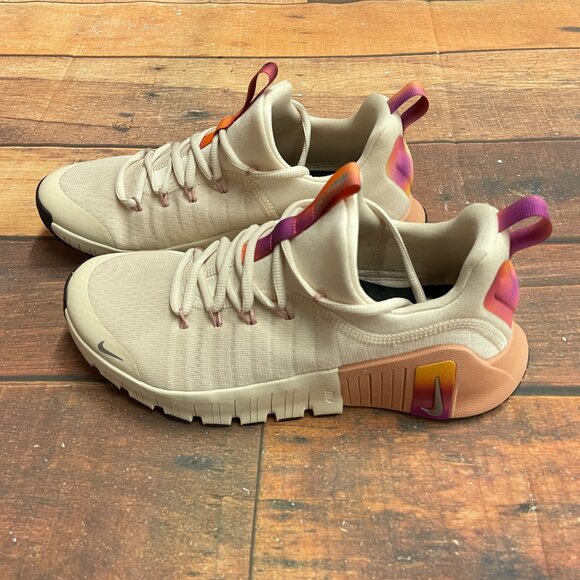 Nike Women's Free Metcon 6 SE "Sunset" Training Shoes - Picture 5 of 6